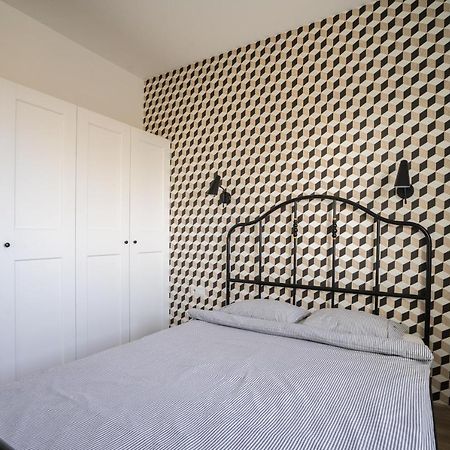 Bizapartments - Modern Flats With Parking Warsawa Bagian luar foto