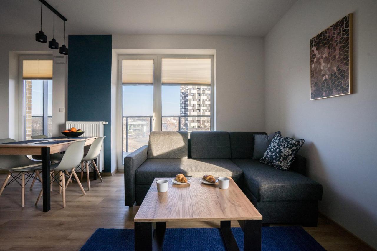 Bizapartments - Modern Flats With Parking Warsawa Bagian luar foto