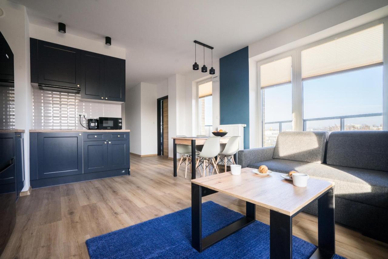 Bizapartments - Modern Flats With Parking Warsawa Bagian luar foto