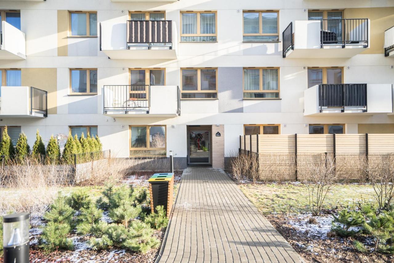 Bizapartments - Modern Flats With Parking Warsawa Bagian luar foto