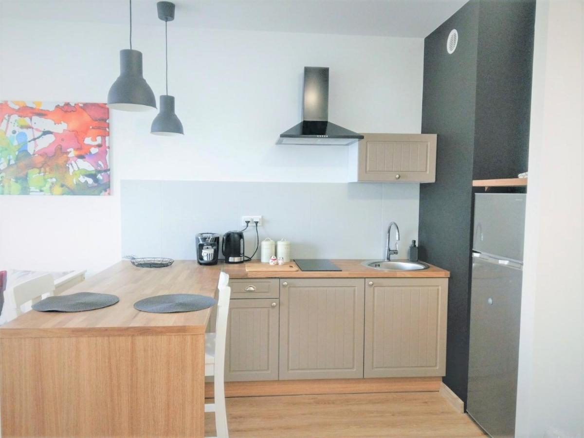 Bizapartments - Modern Flats With Parking Warsawa Bagian luar foto